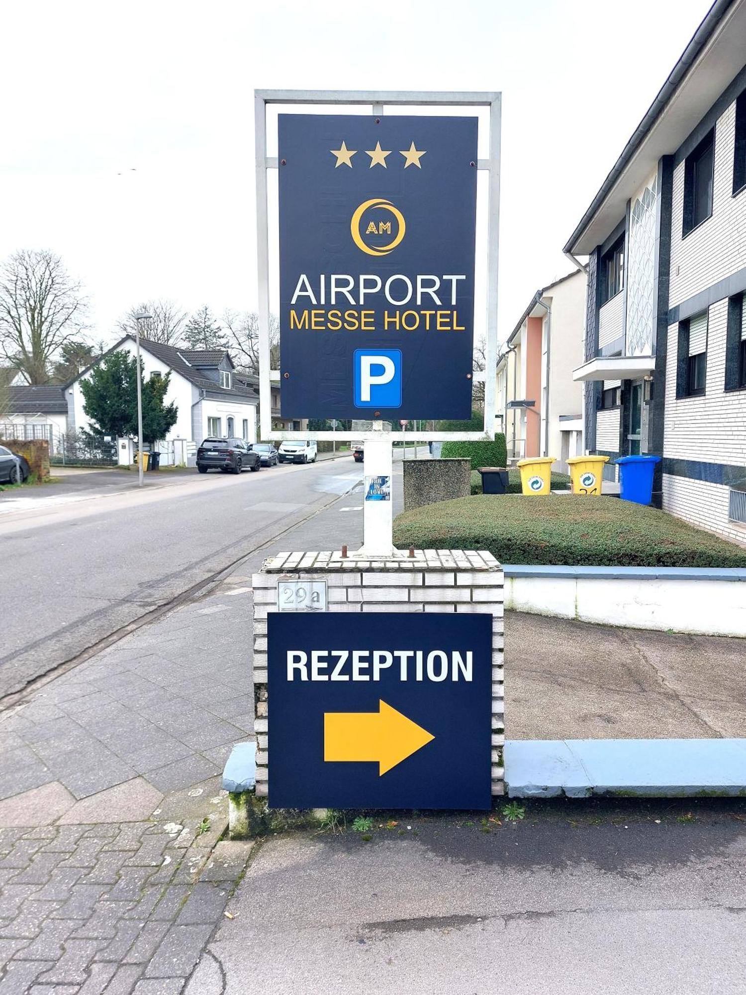 Airport Messe Hotel Düsseldorf Eksteriør billede